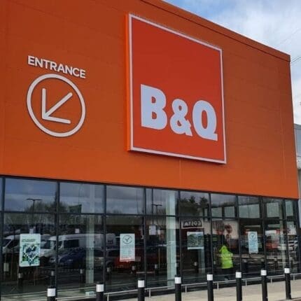 B&Q shop front in Oxford