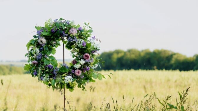 Sustainable funeral flower display, a wreath made by Featherstones English Flowers for the Farewell Flowers Directory