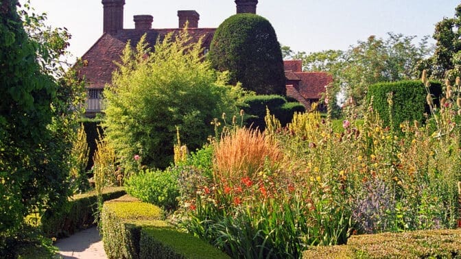 Great Dixter Gardens, Sussex, England (16 of 23) | A vibrant, dynamic and inspirational English garden centred around an old manor house