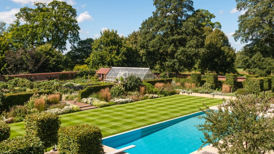Private garden of an Estate in Thame